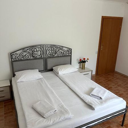 Гранд Хостел TTchernivtsi Extérieur photo